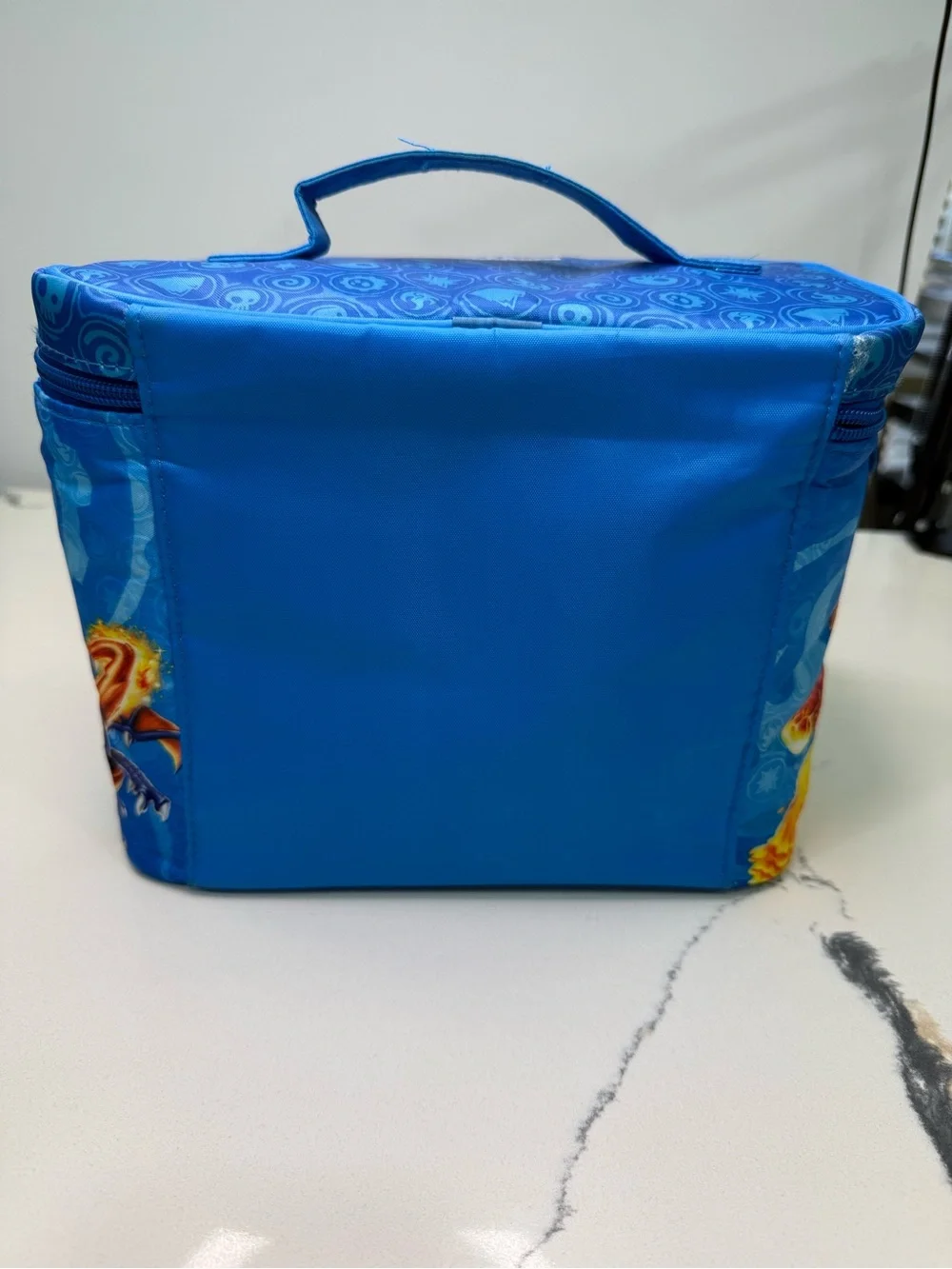 Skylanders Swap Force Blue Travel Tote Storage Bag With 11 Figurines